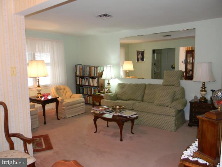 116 Harmil Road Broomall, PA 19008 - Photo 2 of 10 Gallery Image 2