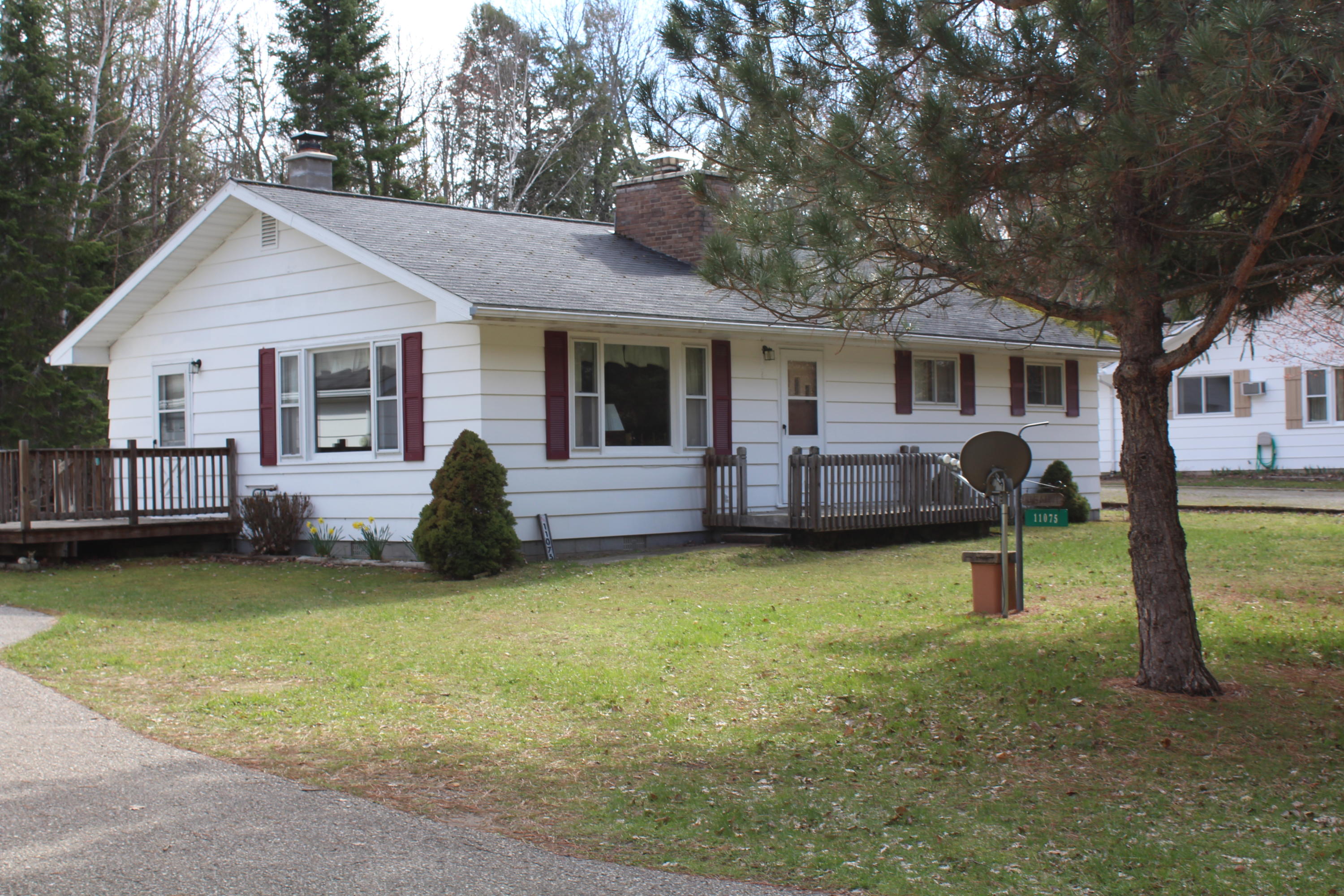 11075 Kings Point Road Alanson, MI 49706 - Photo 1 of 39 Gallery Image 1
