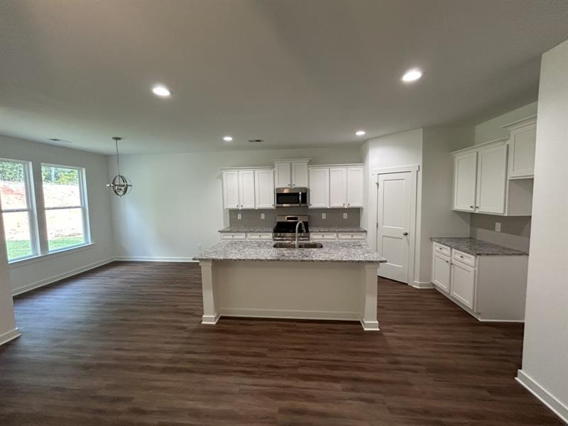 195 Annie Lane Statham, GA 30666 - Photo 4 of 44