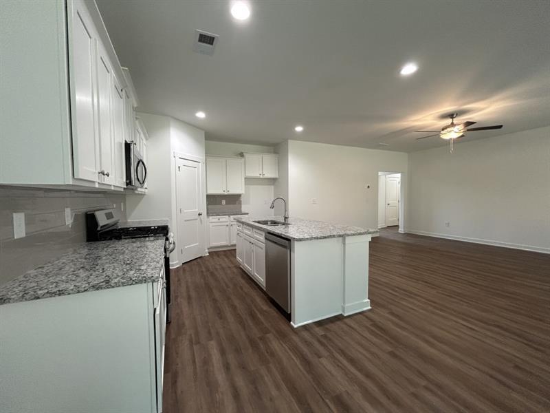 195 Annie Lane Statham, GA 30666 - Photo 5 of 44