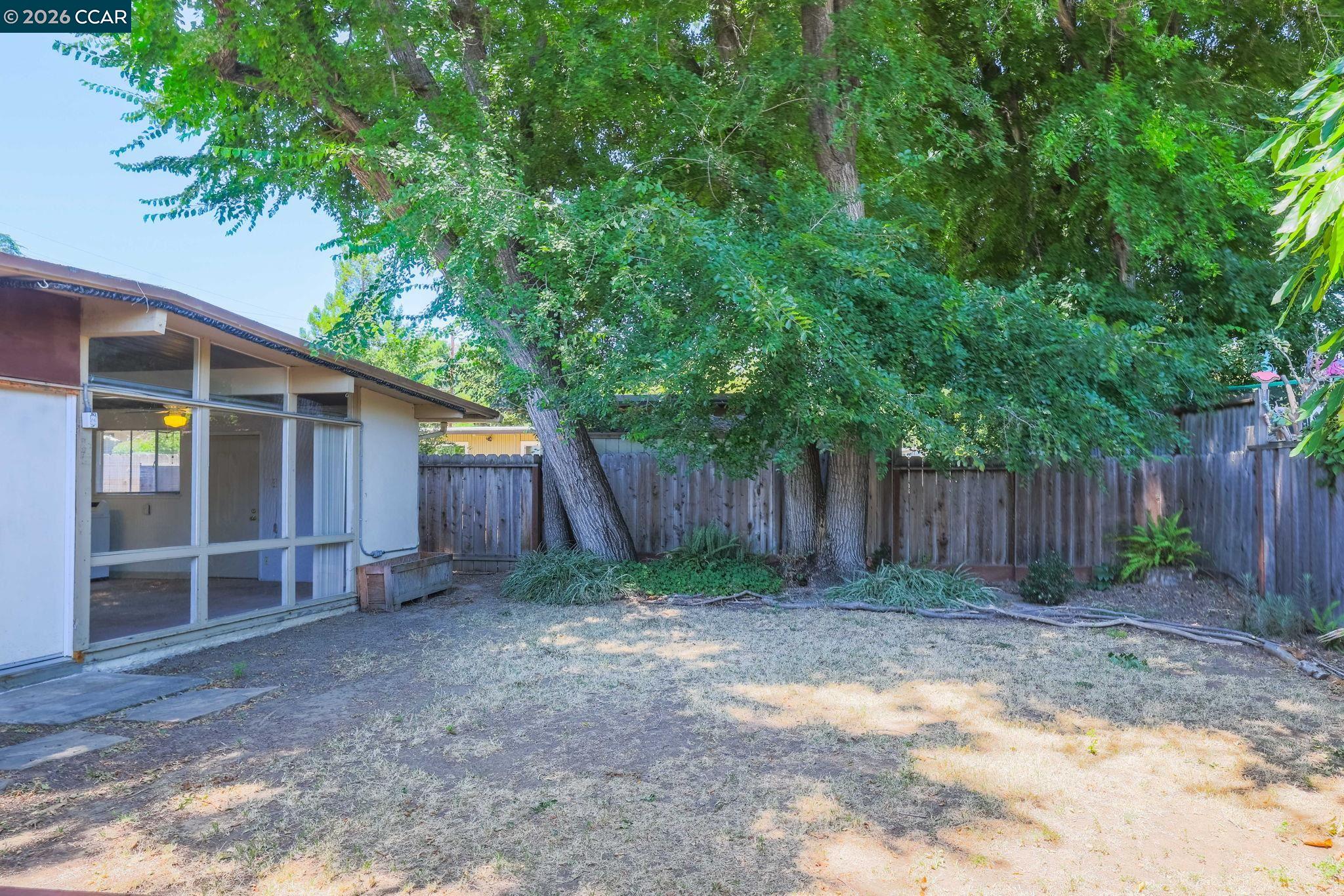 210 Riley Drive Pacheco, CA 94553 - Photo 4 of 30