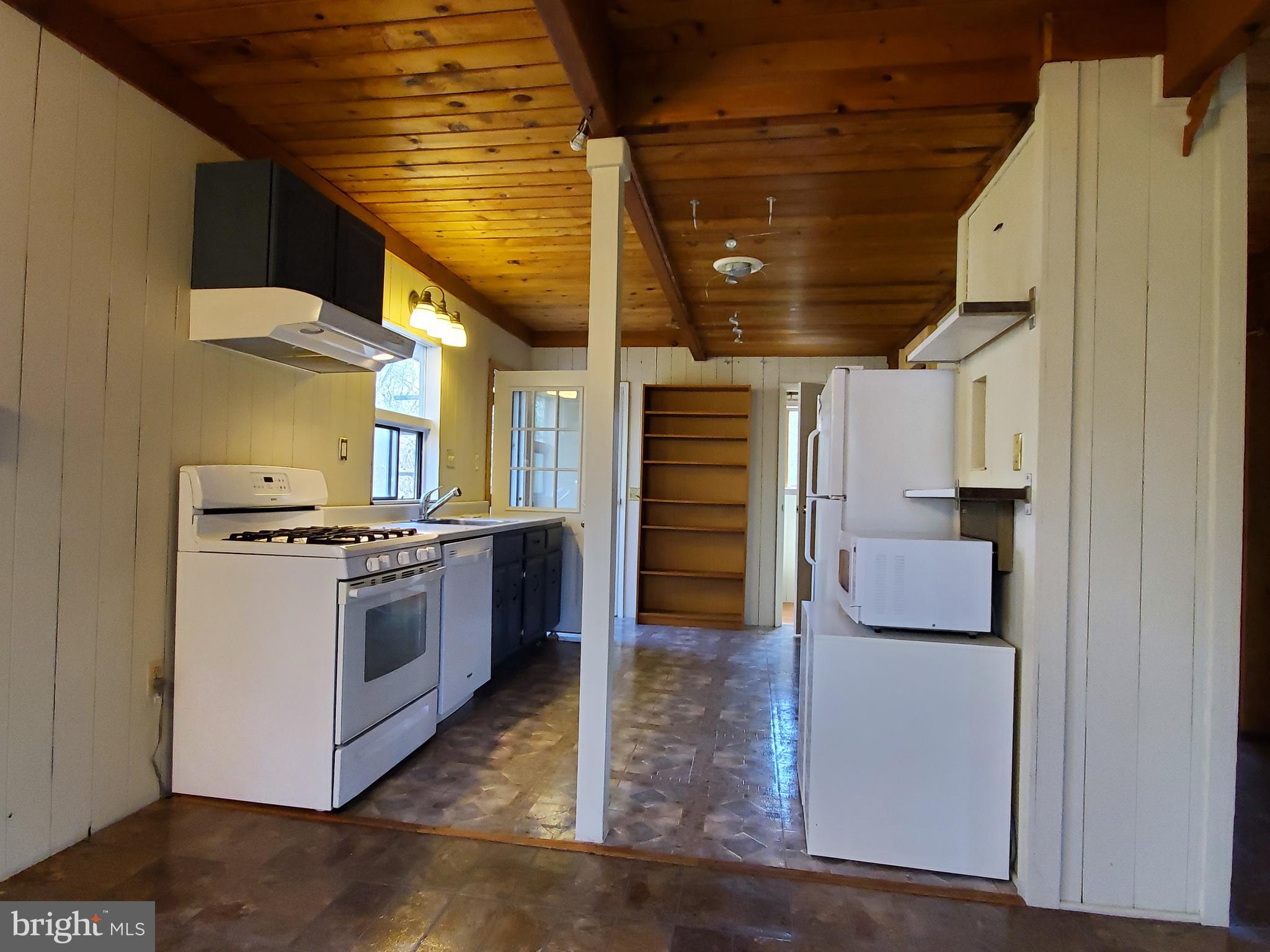 16905 Croom Road Brandywine, MD 20613 - Photo 7 of 57 Gallery Image 7