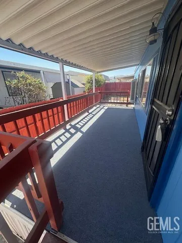 a view of an outdoor space