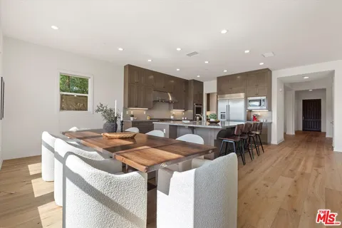 $2,000,000 | 11919 Ancona Way, Porter Ranch, CA 91326