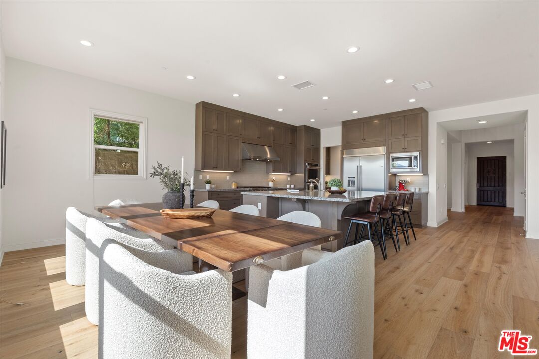 11919 Ancona Way Porter Ranch, CA 91326 - Photo 12 of 47