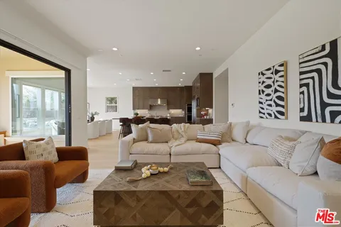 $2,000,000 | 11919 Ancona Way, Porter Ranch, CA 91326