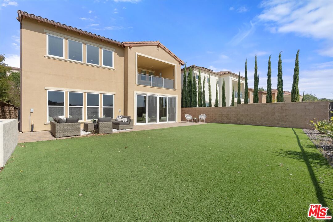 11919 Ancona Way Porter Ranch, CA 91326 - Photo 18 of 47