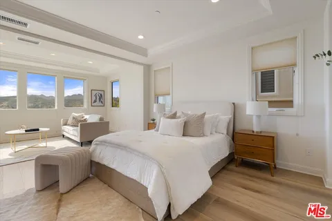 $2,000,000 | 11919 Ancona Way, Porter Ranch, CA 91326