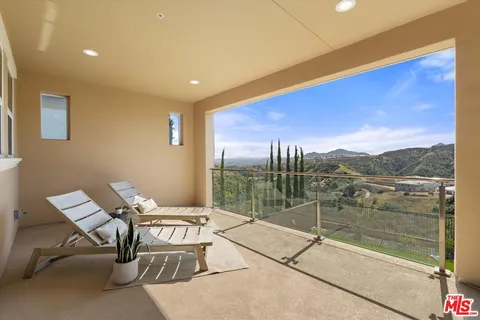 $2,000,000 | 11919 Ancona Way, Porter Ranch, CA 91326