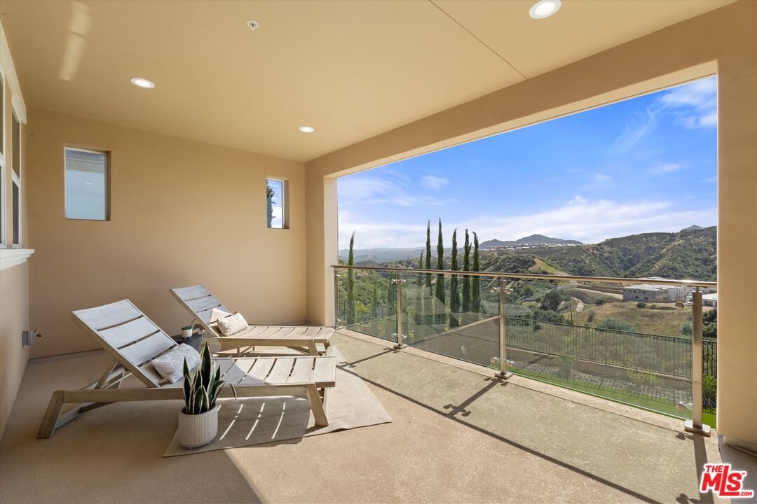 11919 Ancona Way Porter Ranch, CA 91326 - Photo 23 of 47