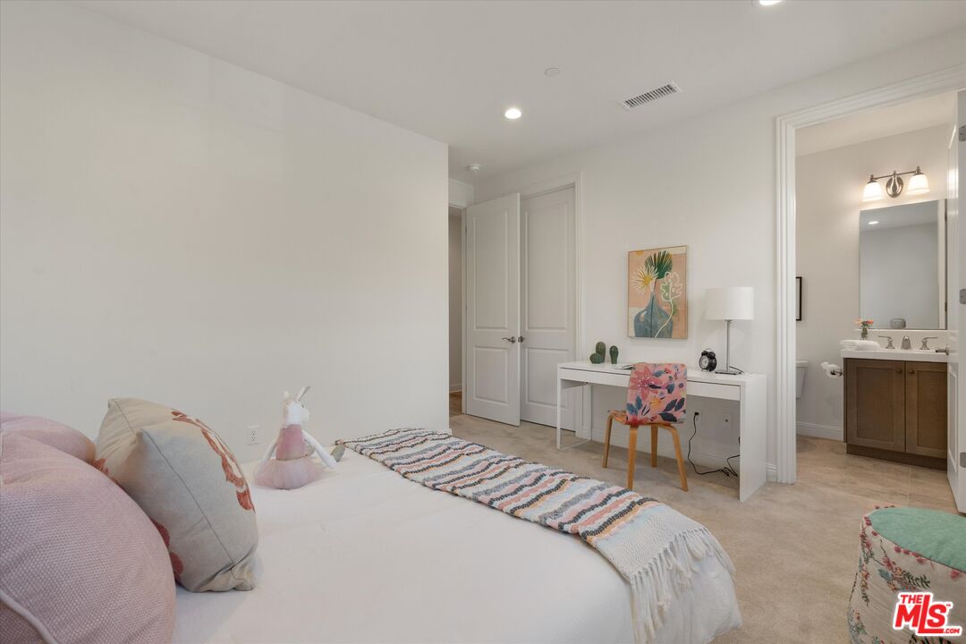 11919 Ancona Way Porter Ranch, CA 91326 - Photo 31 of 47