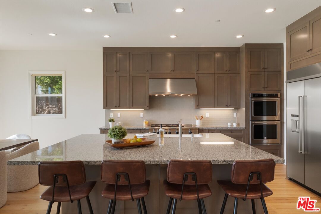 11919 Ancona Way Porter Ranch, CA 91326 - Photo 10 of 47