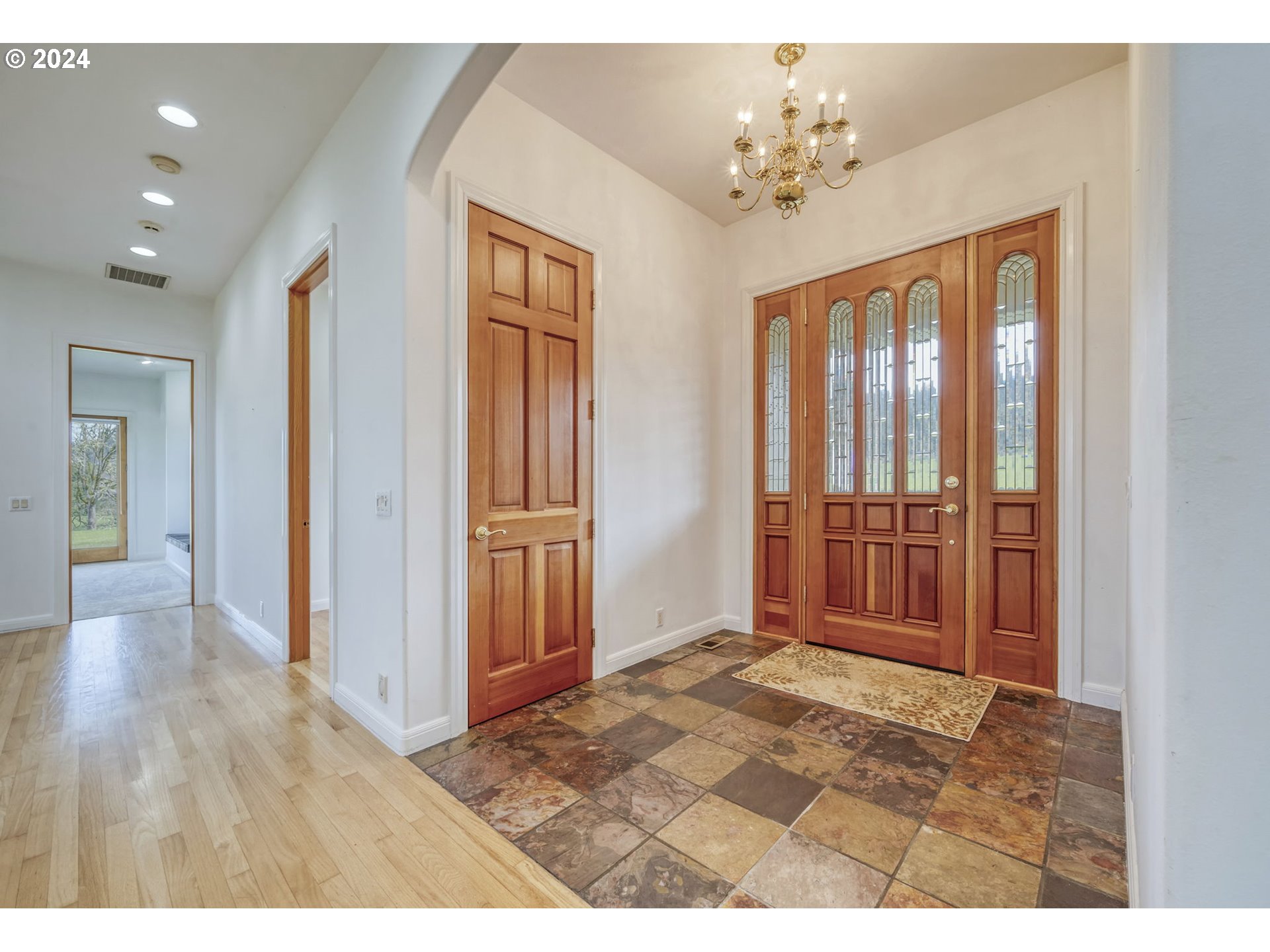 35741 Spring Hill Road Creswell, OR 97426 - Photo 6 of 47 a view interior of the house
