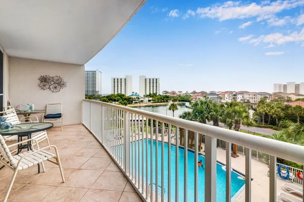 $349,000 | 970 Highway 98, Unit 303, Destin, FL 32541