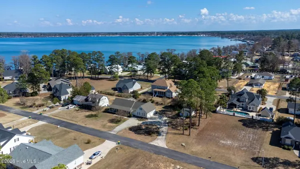 $574,900 | 76 Wrexham Road, Elizabethtown, NC 28337