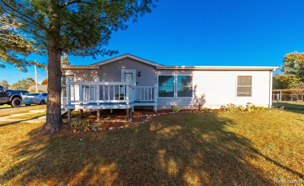 2262 Pero Lake Road Lapeer, MI 48446 - Photo 21 of 24 Gallery Image 21