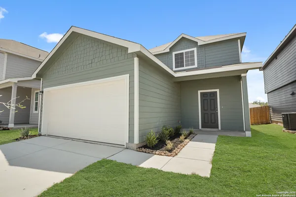 $314,990 | 13624 Helton Pass, St. Hedwig, TX 78152