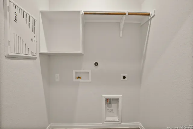 a view of walk in closet