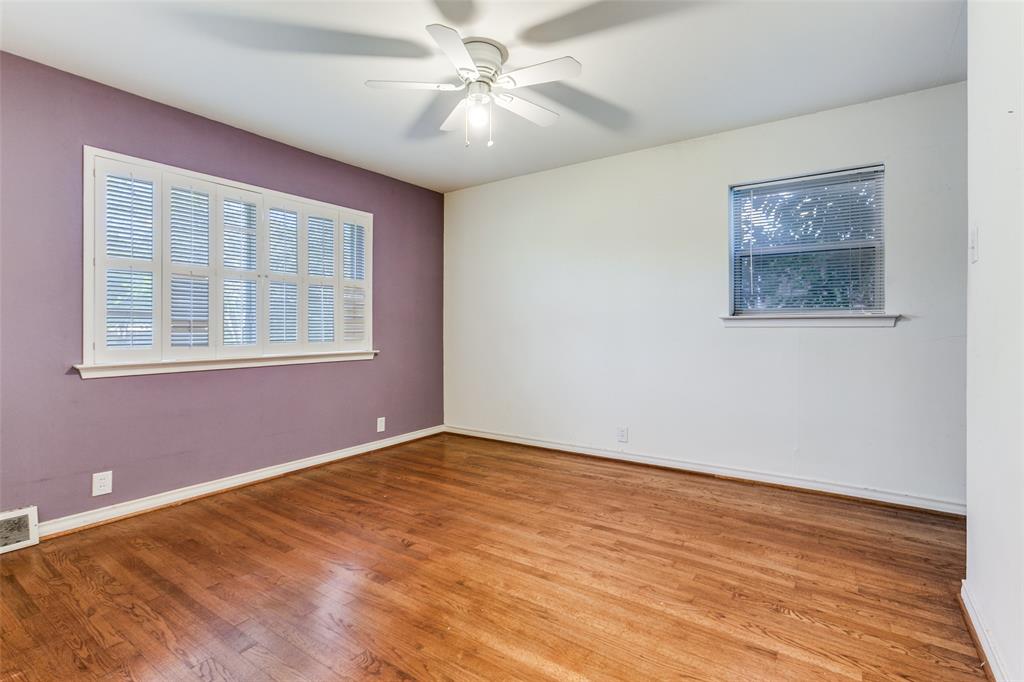 9759 Shoreview Road Dallas, TX 75238 - Photo 9 of 17 Beautiful hardwoods