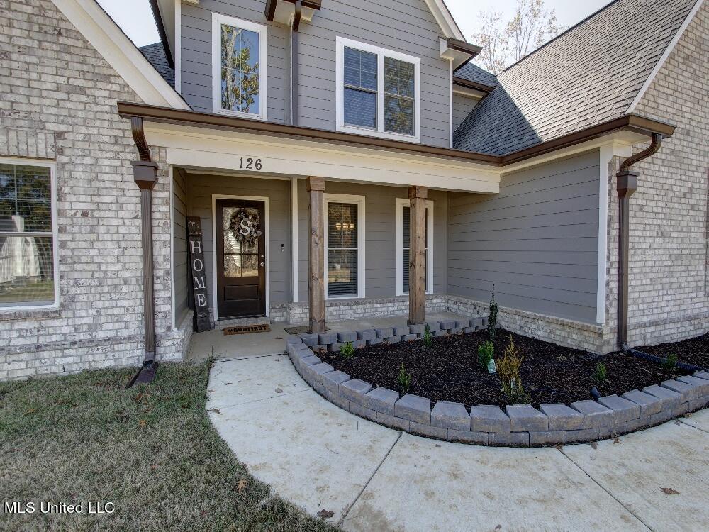 126 Hayward Road Byhalia, MS 38611 - Photo 2 of 32 _MG_4130_1_2