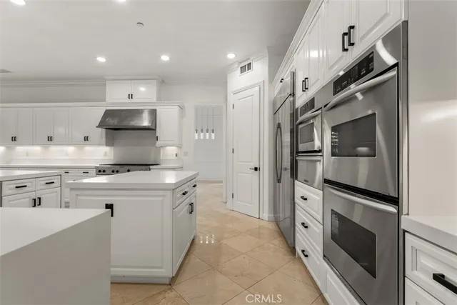 $3,000,000 | 18665 Seabiscuit Run, Yorba Linda, CA 92886