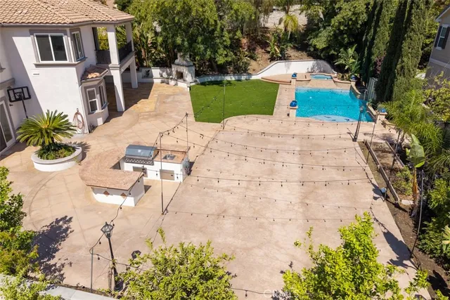 $3,000,000 | 18665 Seabiscuit Run, Yorba Linda, CA 92886