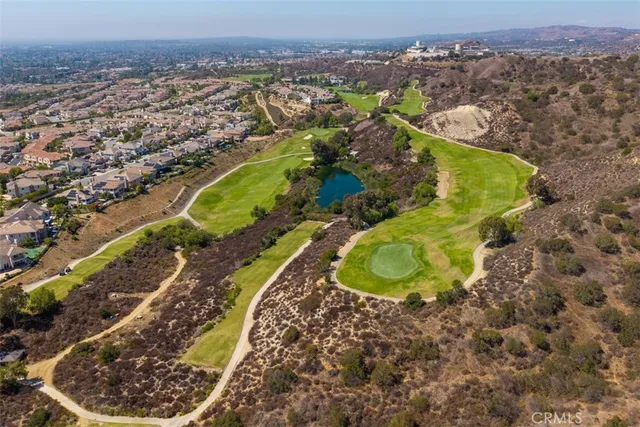 $3,000,000 | 18665 Seabiscuit Run, Yorba Linda, CA 92886