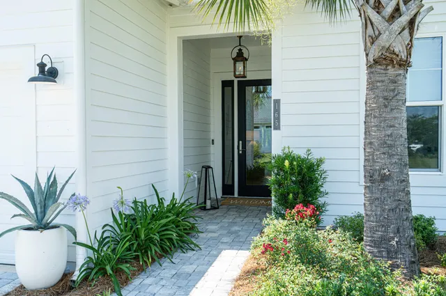 a view of a entryway