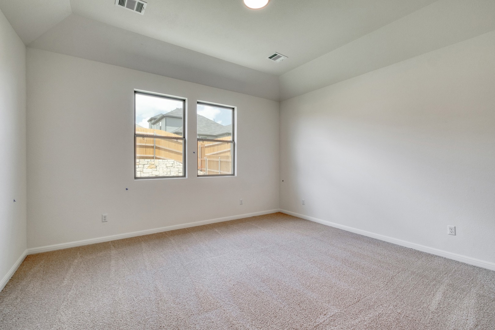 180 Hornet Street Elgin, TX 78621 - Photo 12 of 39