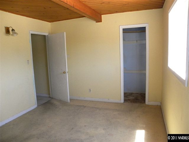 1755 Castle Way Reno, NV 89512 - Photo 7 of 10 a view of an empty room