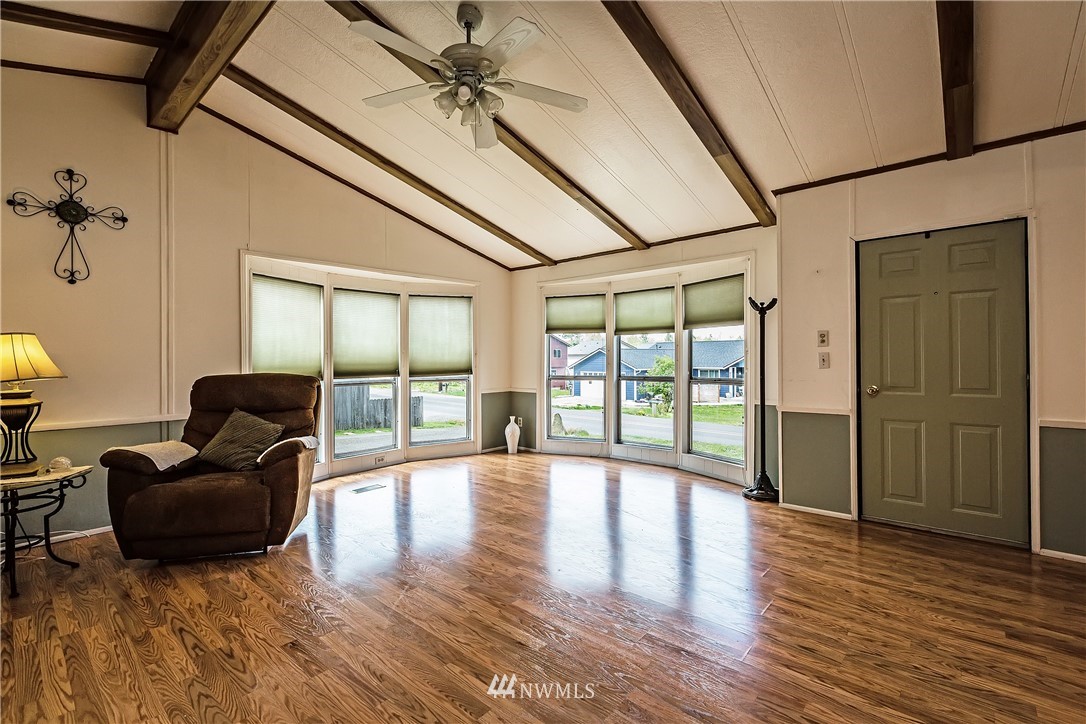 4320 Southeast Horstman Road Port Orchard, WA 98366 - Photo 4 of 25 Gallery Image 4