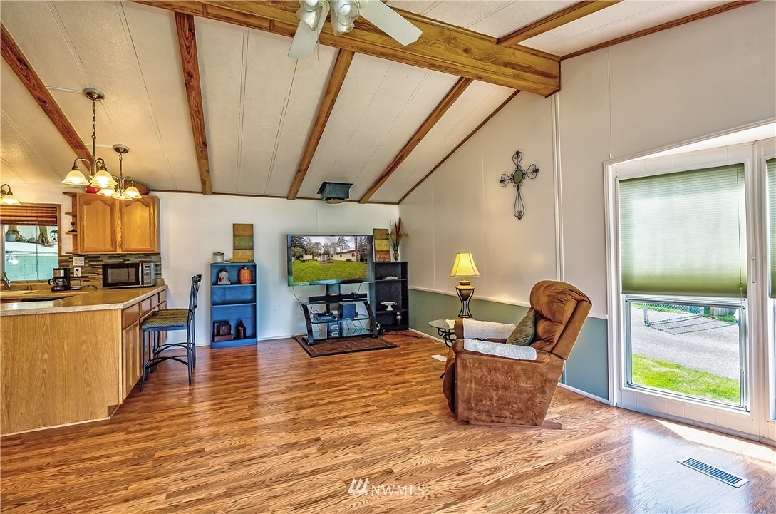 4320 Southeast Horstman Road Port Orchard, WA 98366 - Photo 5 of 25 Gallery Image 5