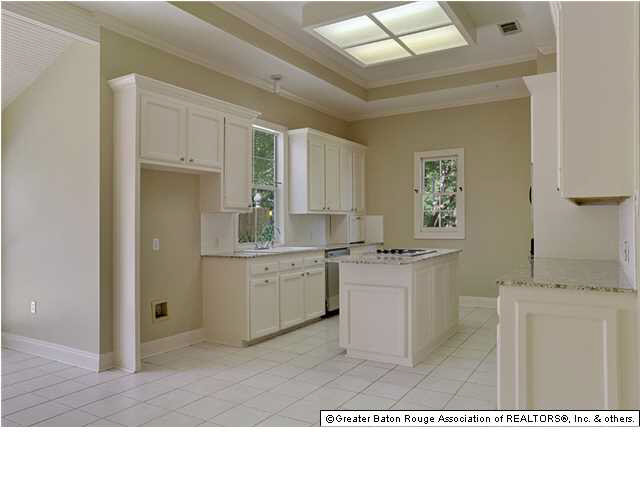 214 Plantation Ridge Drive Baton Rouge, LA 70810 - Photo 4 of 9 Gallery Image 4