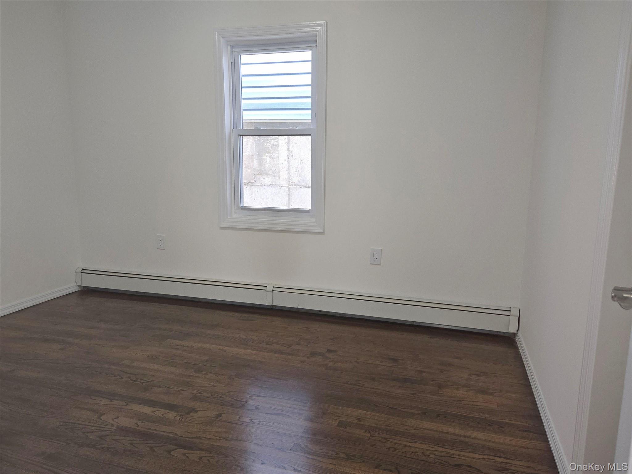 20 West 10th Road Queens, NY 11693 - Photo 19 of 22