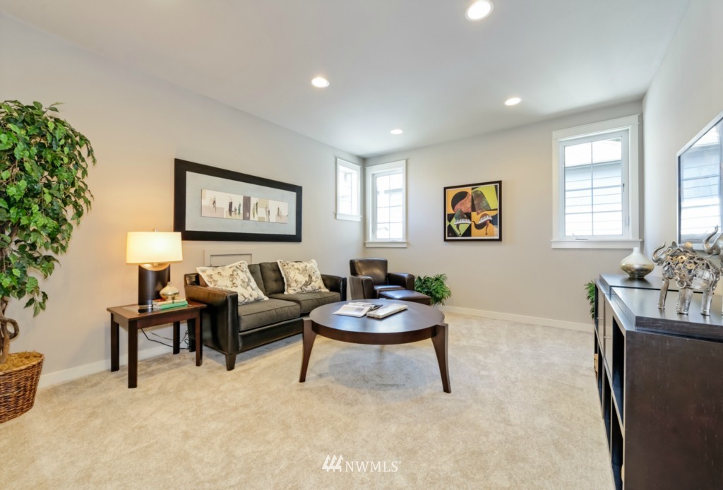 22029 38th Avenue Southeast Bothell, WA 98021 - Photo 13 of 25