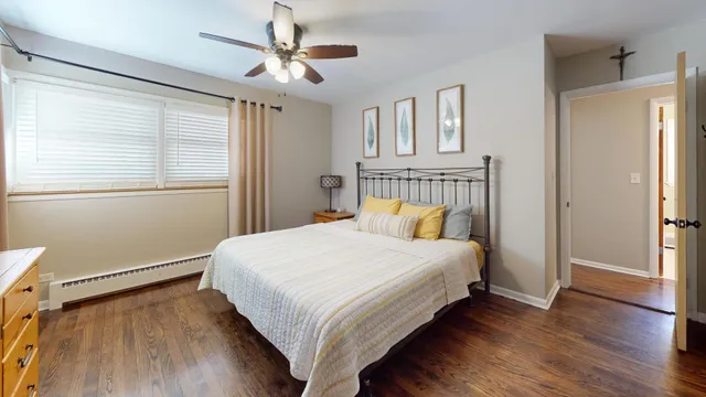 $525,000 | 507 South I Oka Avenue, Mount Prospect, IL 60056