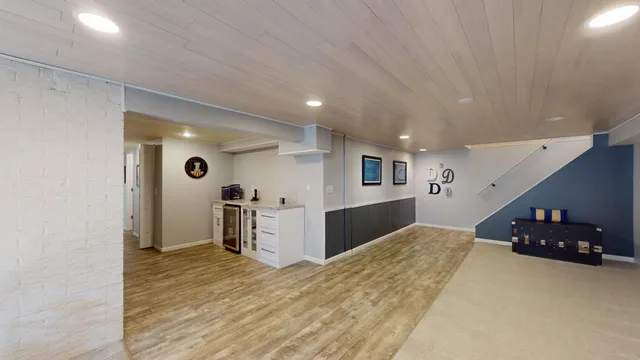 $525,000 | 507 South I Oka Avenue, Mount Prospect, IL 60056