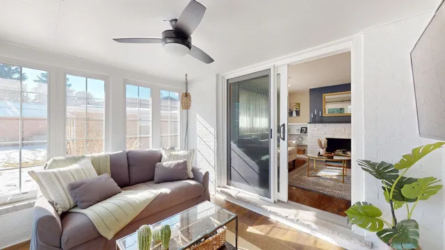 $525,000 | 507 South I Oka Avenue, Mount Prospect, IL 60056