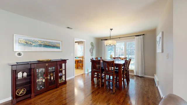 $525,000 | 507 South I Oka Avenue, Mount Prospect, IL 60056