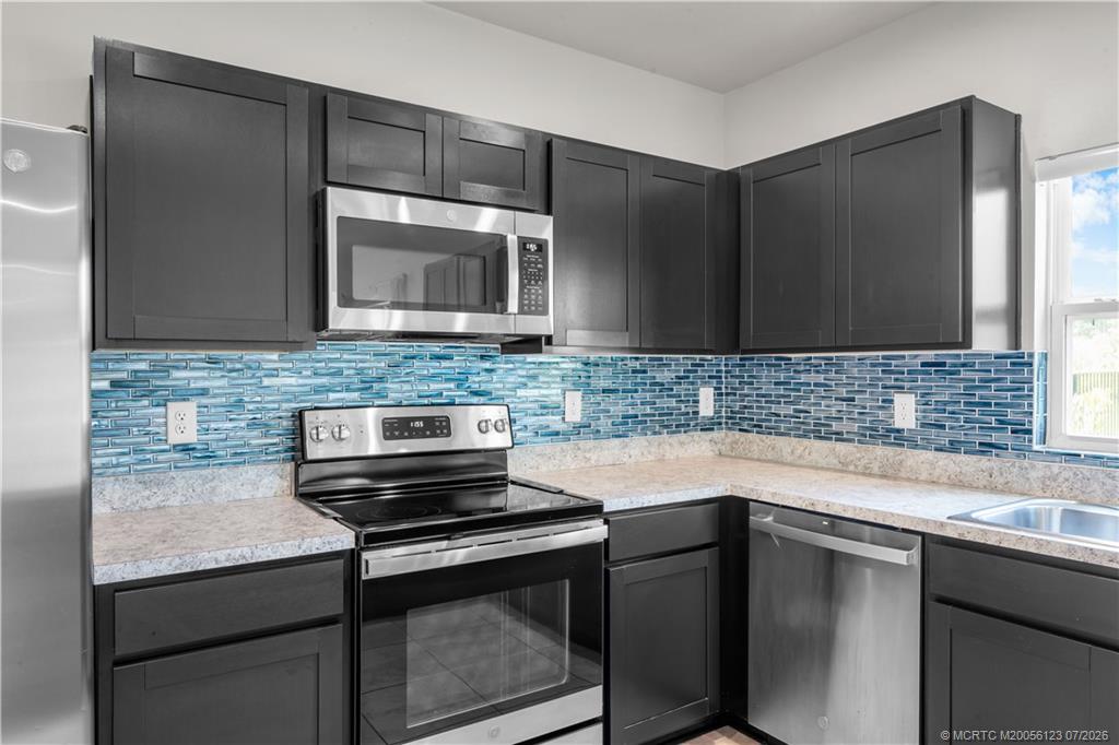 359 Clementine Road Fort Pierce, FL 34981 - Photo 14 of 46