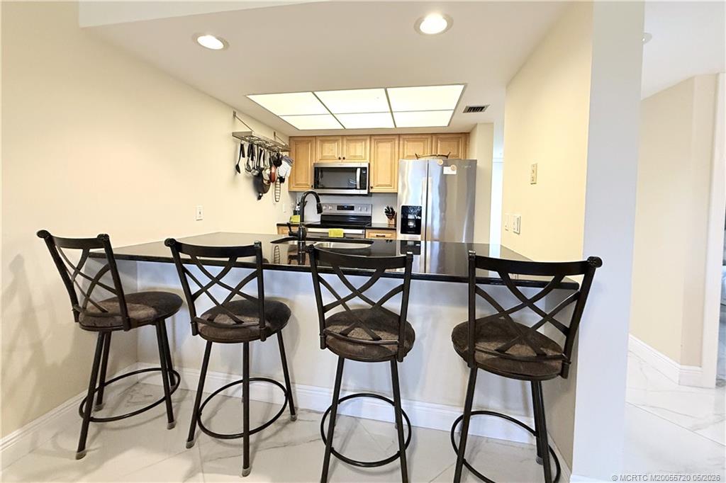 40 Northeast Plantation Road, Unit 304 Jensen Beach, FL 34957 - Photo 7 of 24