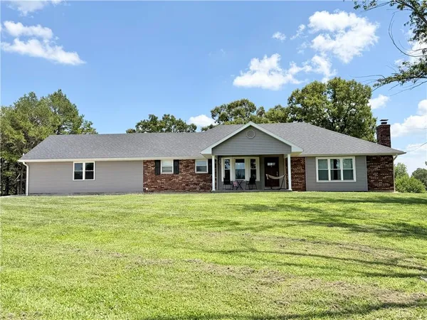 $525,000 | 3187 Northeast County Road 2504, Butler, MO 64730