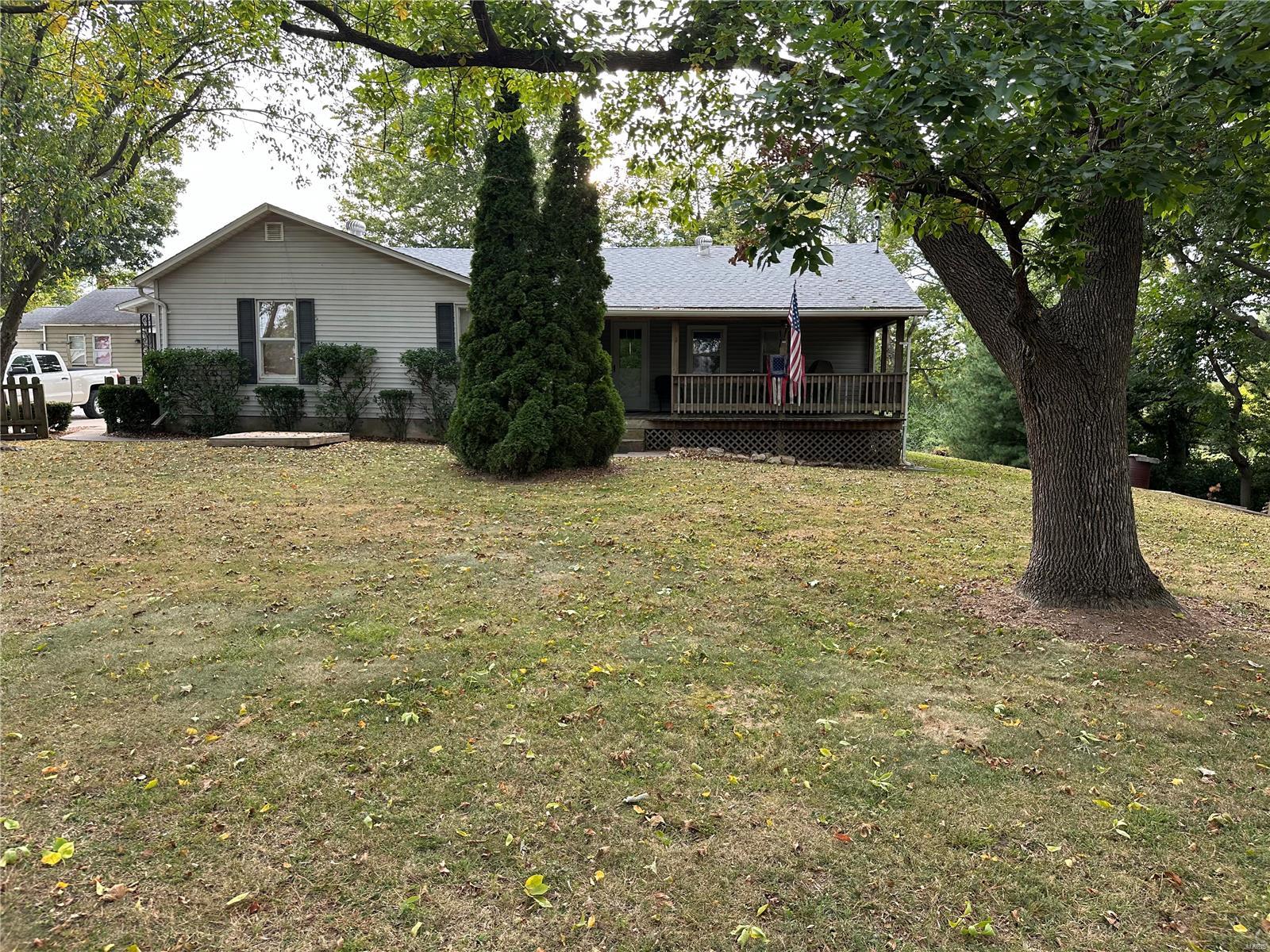 211 Warren Street Fieldon, IL 62031 - Photo 3 of 16