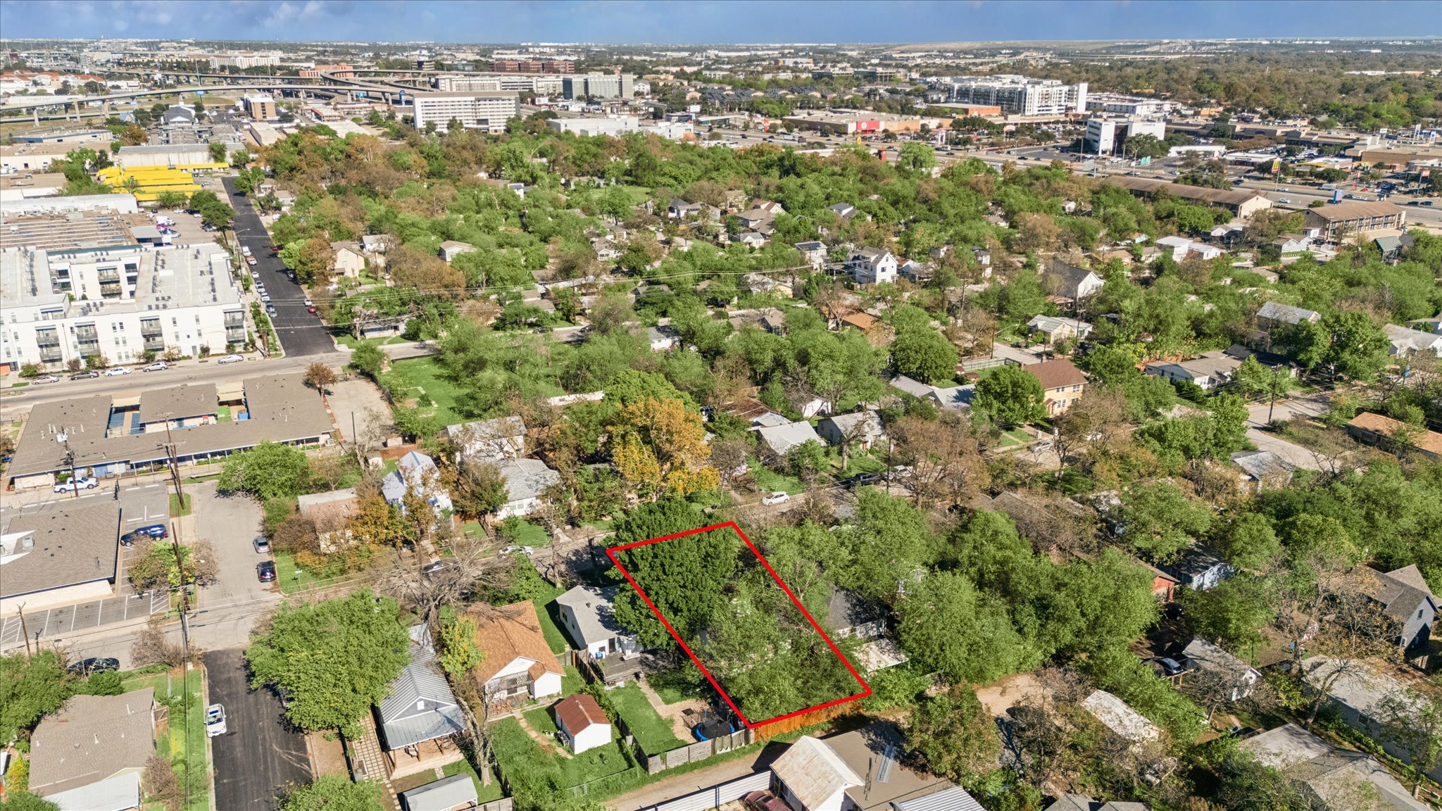 907 East 53rd Street Austin, TX 78751 - Photo 29 of 35 an aerial view of residential houses with outdoor space