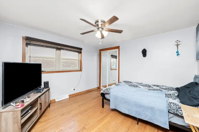 $349,900 | 7726 Neenah Avenue, Burbank, IL 60459