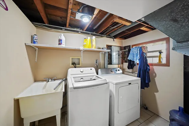 $349,900 | 7726 Neenah Avenue, Burbank, IL 60459