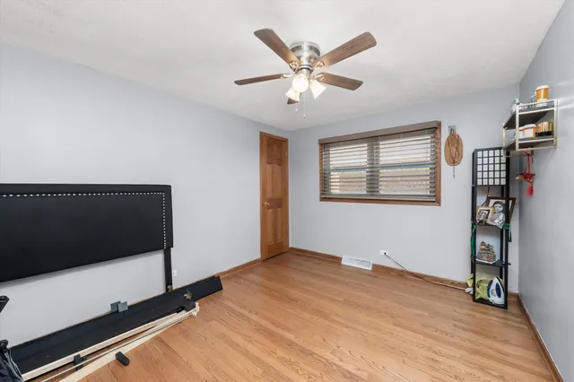 $349,900 | 7726 Neenah Avenue, Burbank, IL 60459