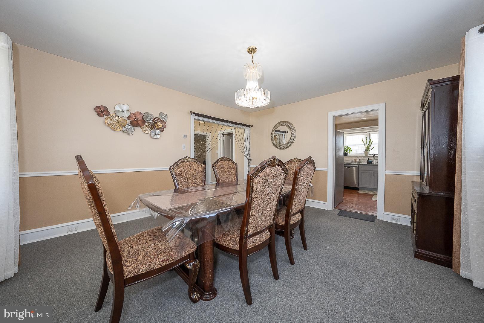 7230 Hilltop Road Upper Darby, PA 19082 - Photo 15 of 98