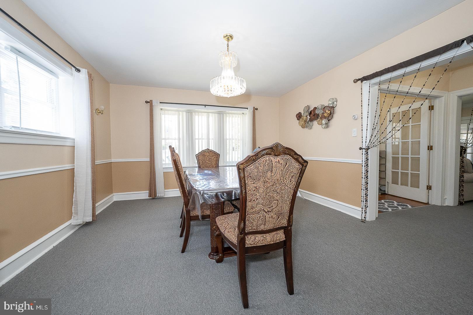 7230 Hilltop Road Upper Darby, PA 19082 - Photo 17 of 98