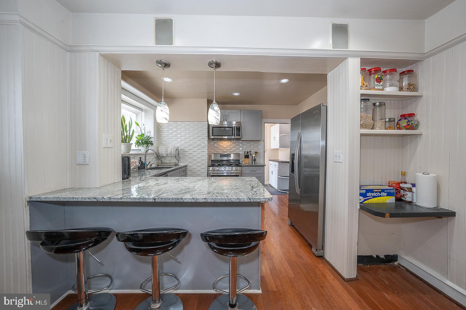 7230 Hilltop Road Upper Darby, PA 19082 - Photo 29 of 98